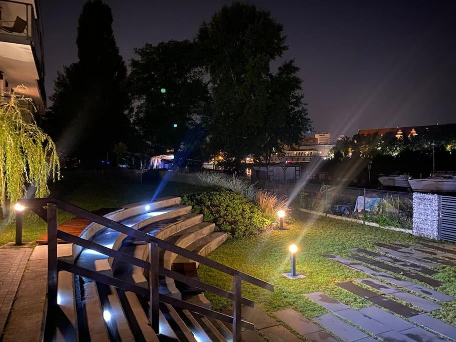 Art Marina Nad Rzeka Z Bezplatnym Parkingiem Lägenhet Wrocław Exteriör bild